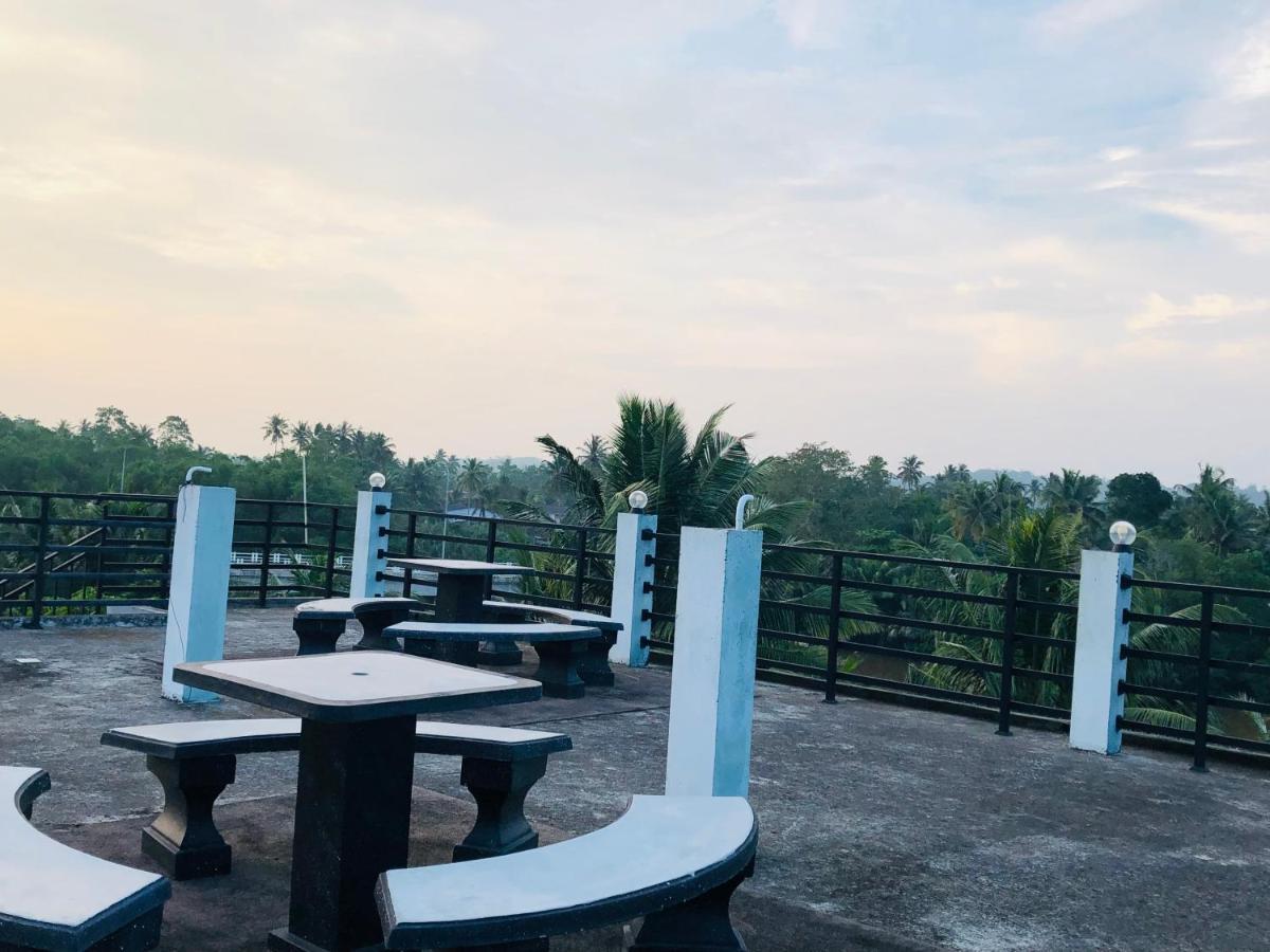 Tinara River Inn, Weligama Exterior foto
